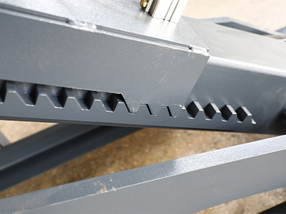 Integrated three-tooth locking structure, the locking teeth are cut from whole plates by 10,000-watt laser.