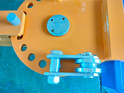 The flange allows for adjustable pulling tower angles and supports multi‑point stretching operations, catering to all angle requirements of the tower column during work.