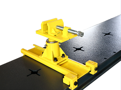 High-end vise clamps with powerful jaw clamping force and a high safety factor.